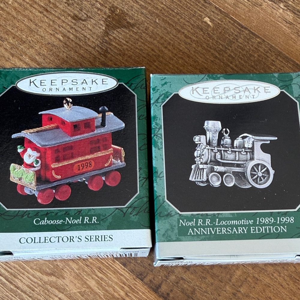 Miniature hallmark Caboose and Locomotive Set - Red and Silver